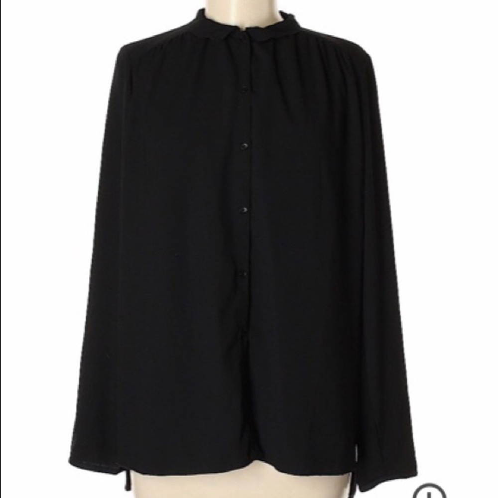 ARITZIA BLACK LONG SLEEVE BUTTON UP SIZE SMALL